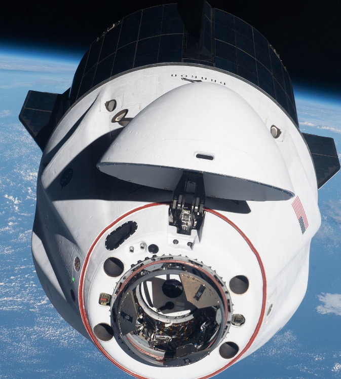 马斯克改变主意 称不会停用SpaceX龙飞船